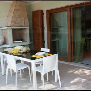 Casa Ludovica A Porto Pino